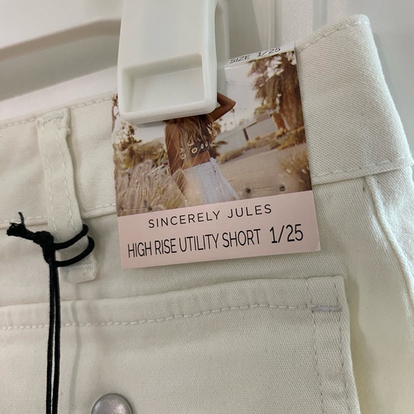 ⭐️NWT Sincerely Jules shorts 😀 - Picture 2 of 6
